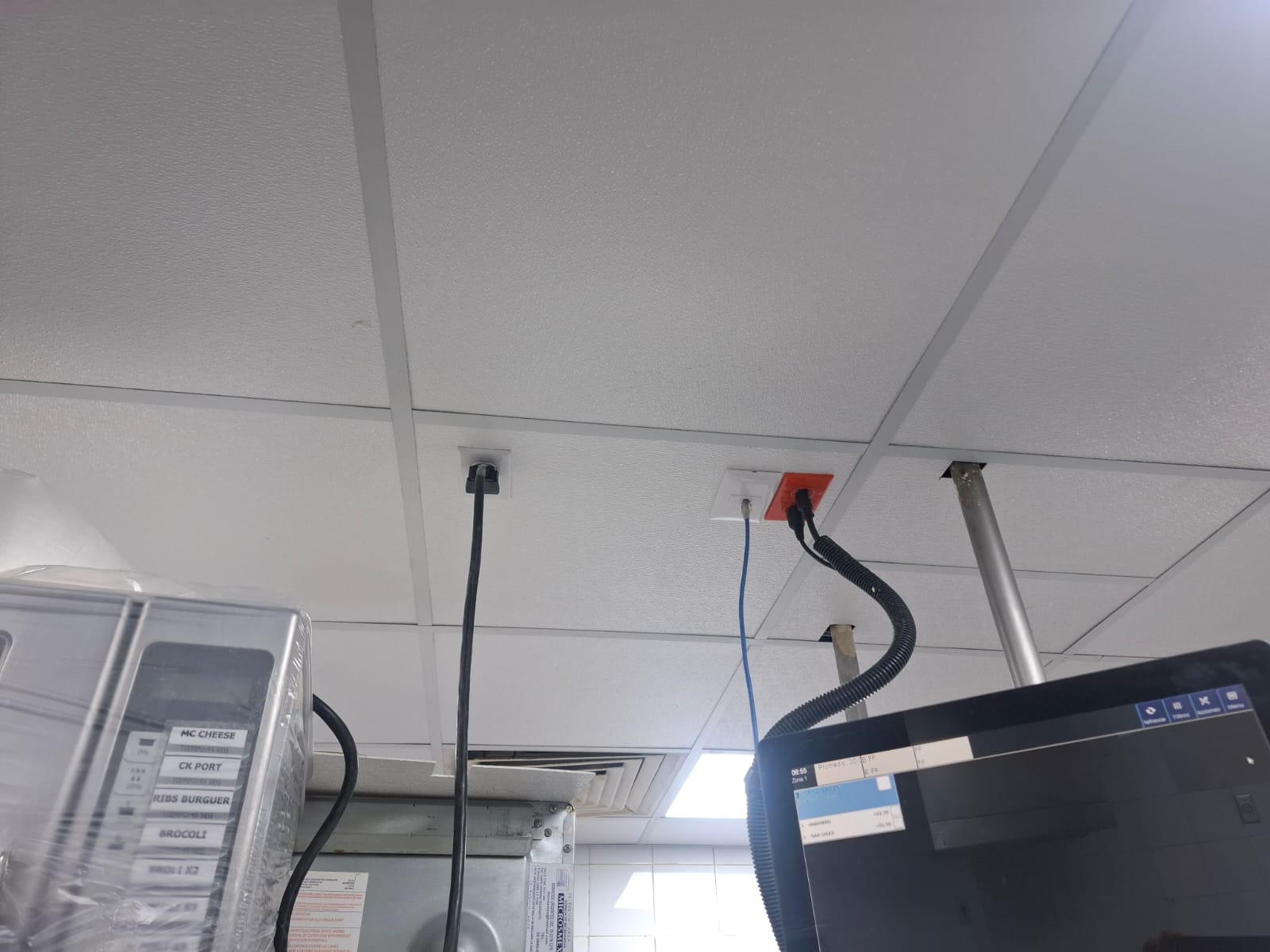 Instalación de Plafón Reticular y Tablarroca